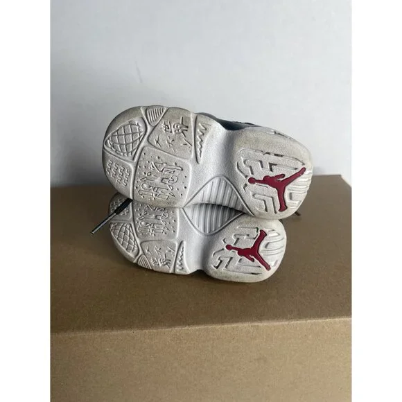 Nike Boys Air Jordan 9 401812-112 White Basketball Shoes Sneakers Size 4C - Picture 2 of 4